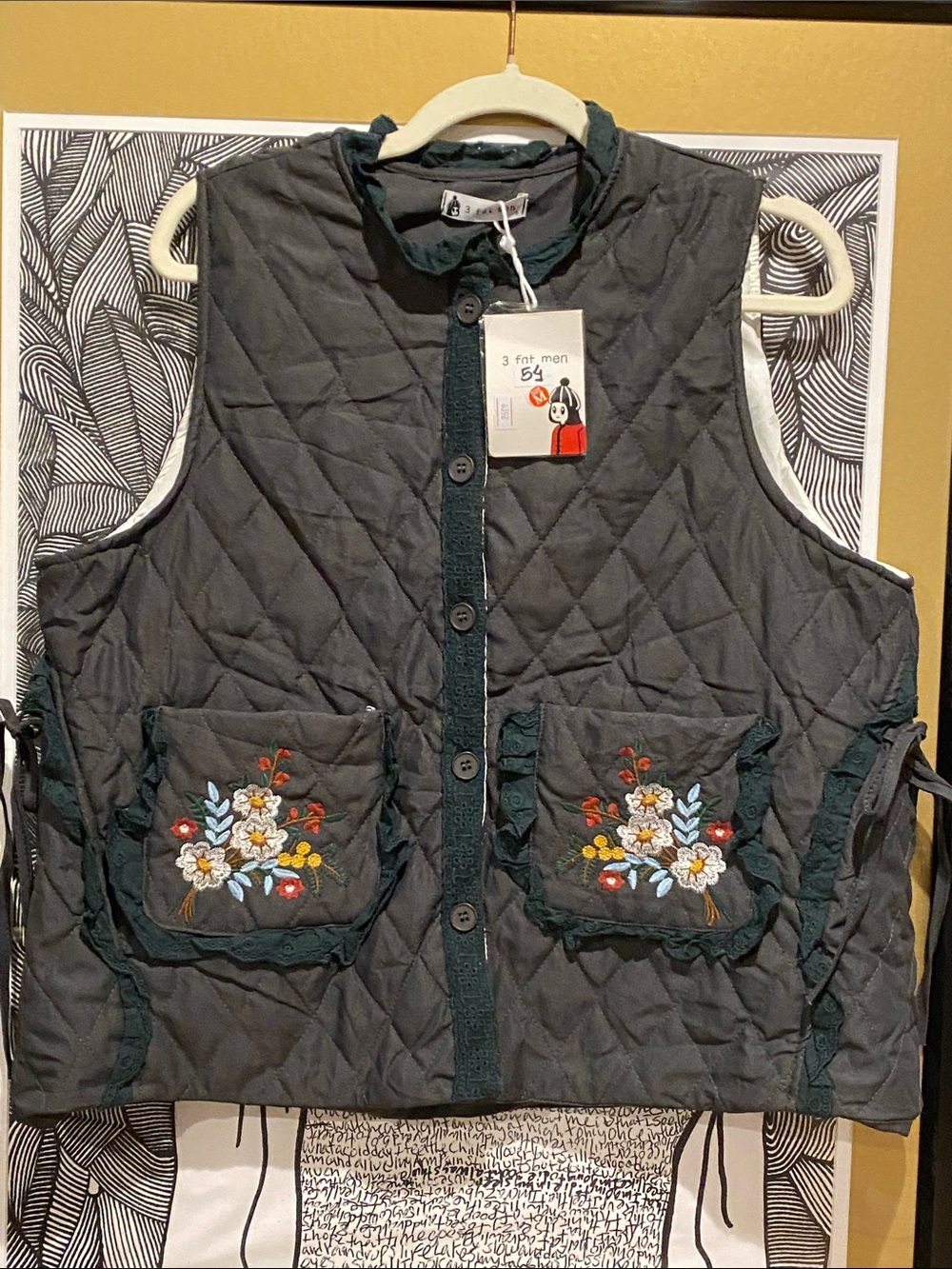 Quilted Floral Embroidered Vest - Dark Gray, Lined. Oversized M NWT